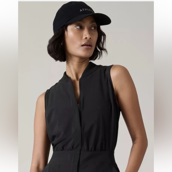 Athleta Brooklyn Utility Black Sleeveless Romper, size 6 - Picture 2 of 5